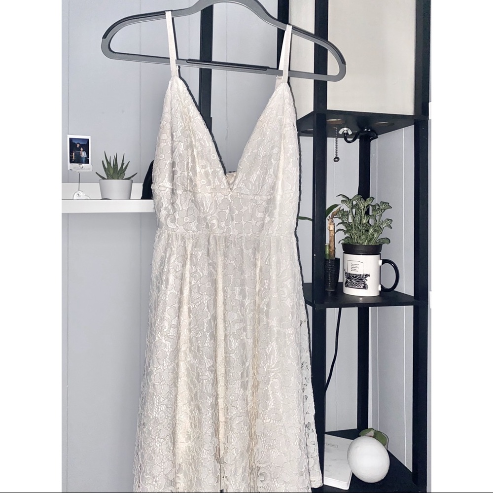 Windsor - Floral Lace Dress